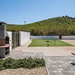 Stunning In *